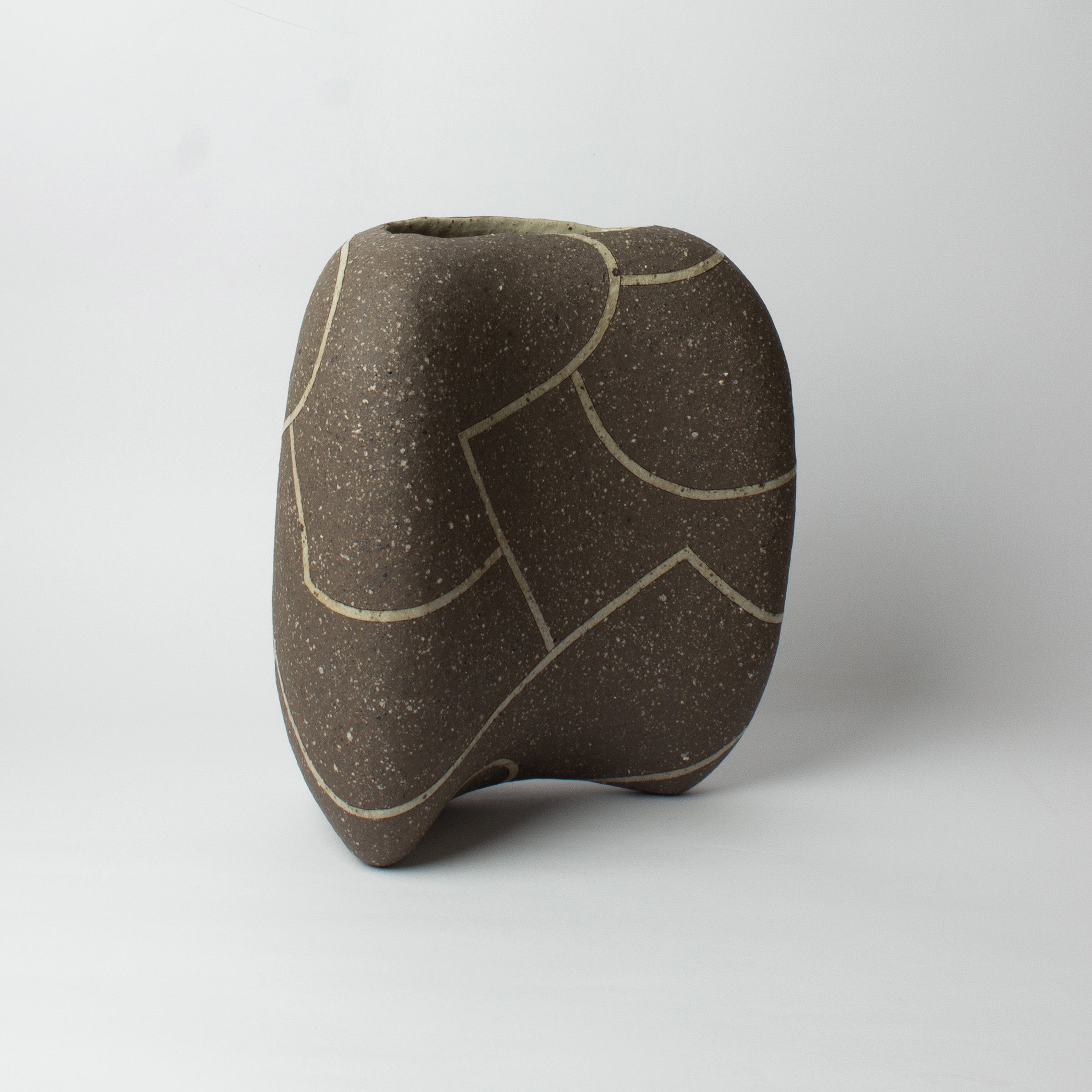 Lines vase sculpture by Kazuhiko Sato
