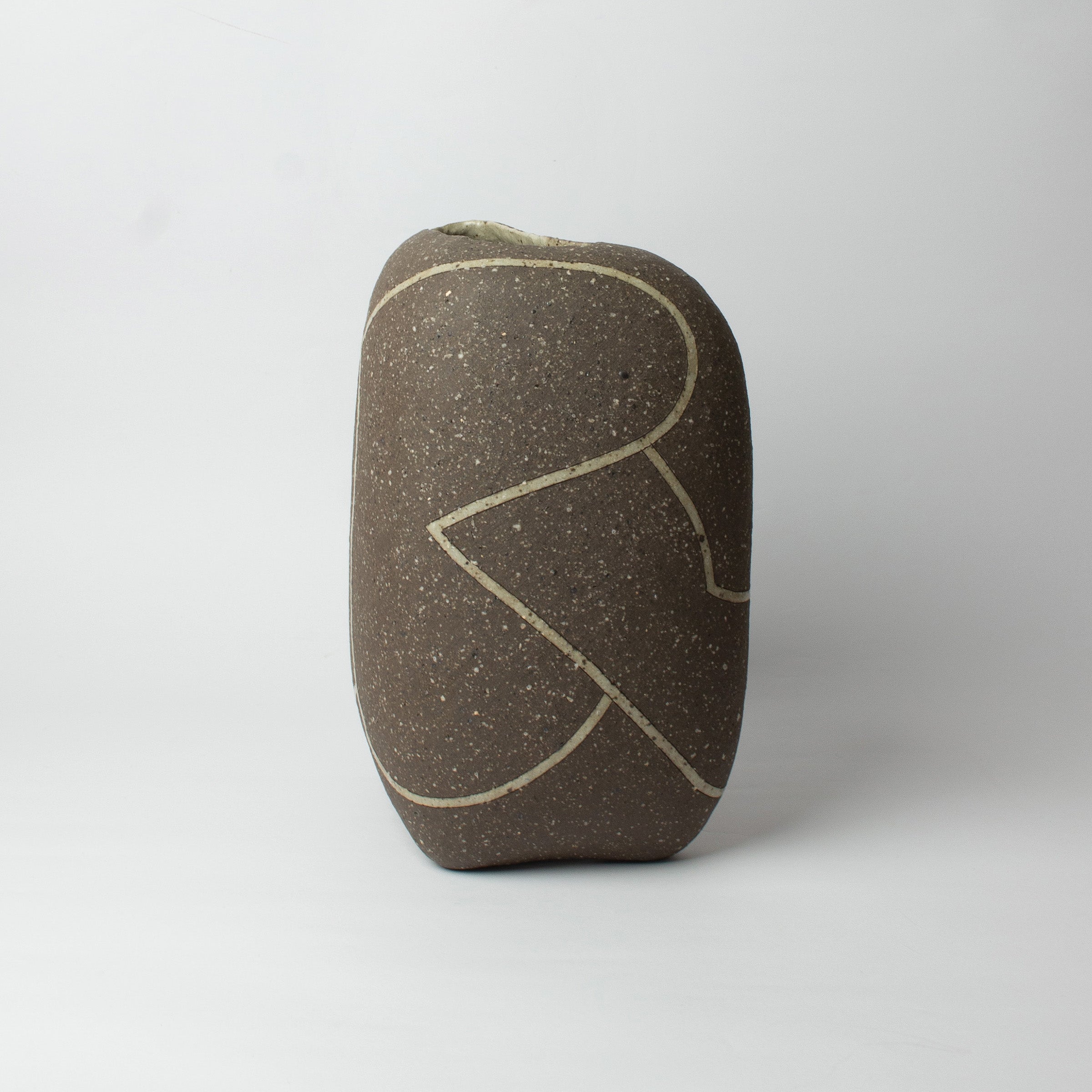 Lines vase sculpture by Kazuhiko Sato