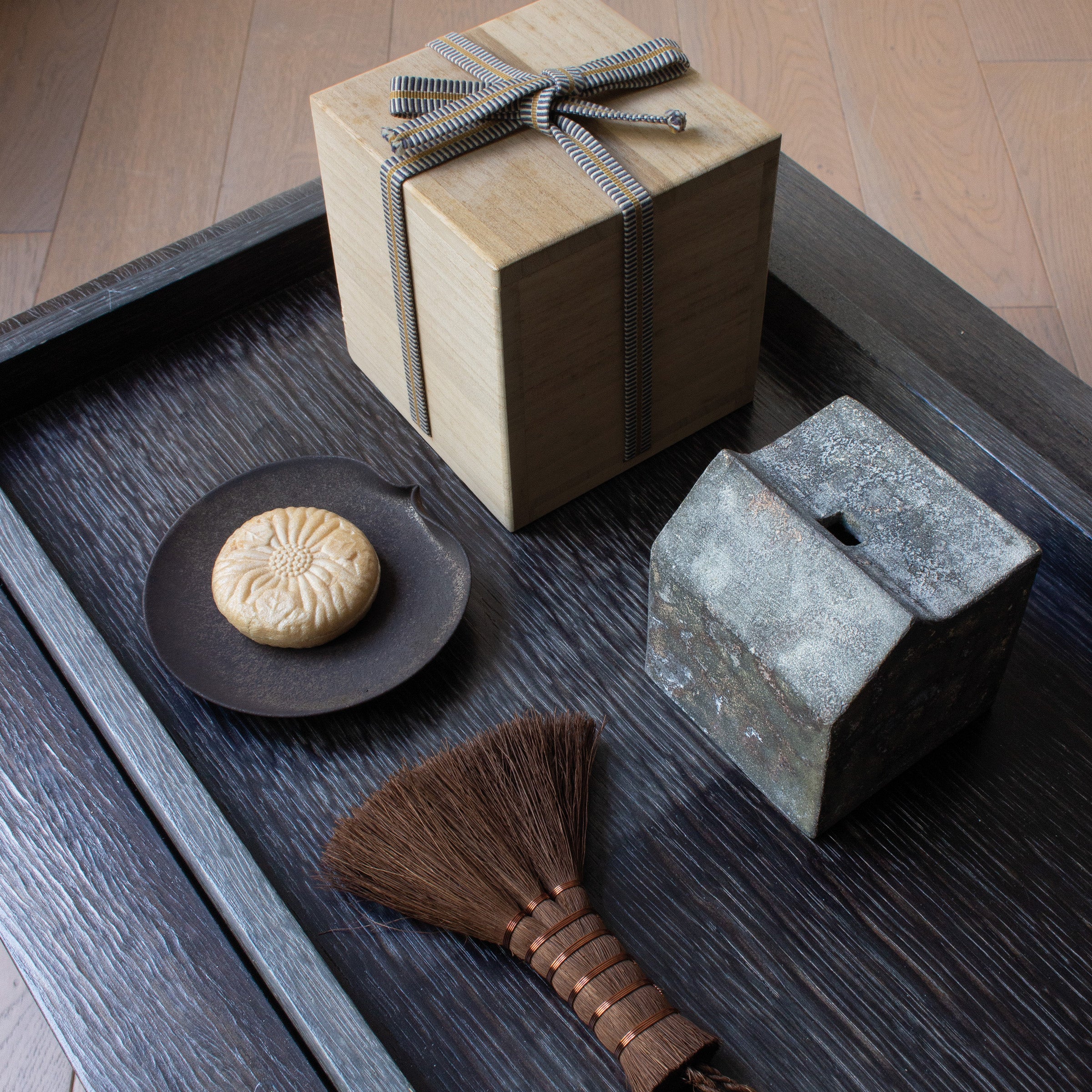 Yakishime ceramic vase by Koinuma Michio