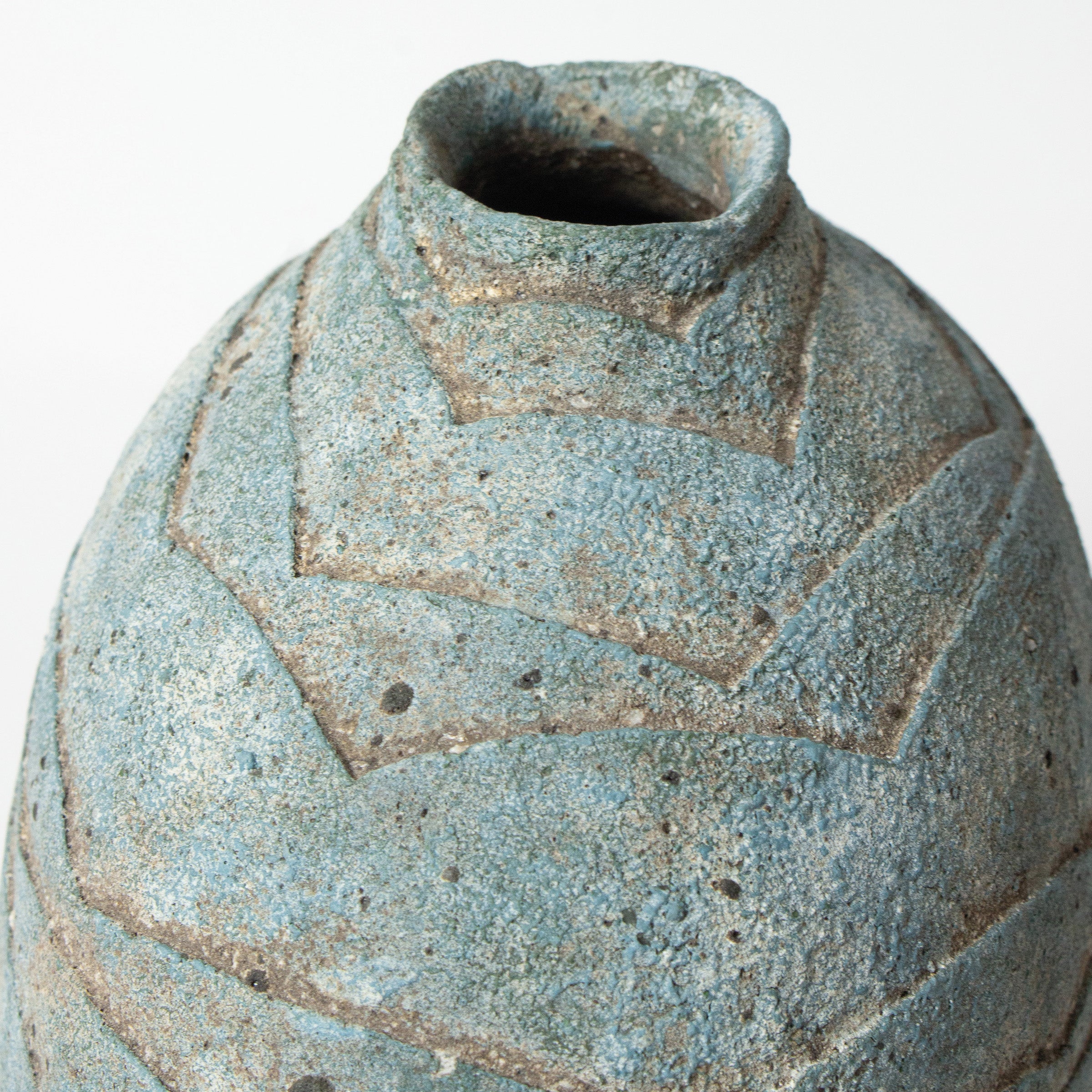 Ruri-yū vase (lapis lazuli glaze) by Kazuhiko Sato