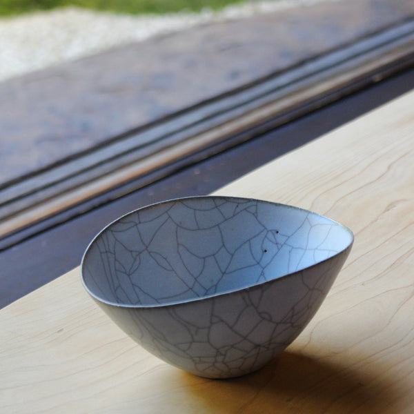 Bol en céramique japonaise grise