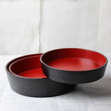 Set de 3 assiettes japonaises bois, laque urushi noire et rouge