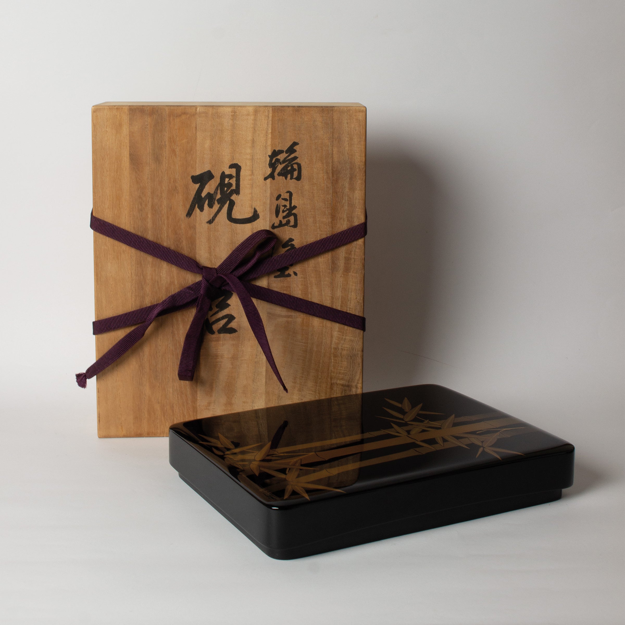 Suzuribako in Japanese urushi lacquer by Wajima – gold maki-e bamboo decoration