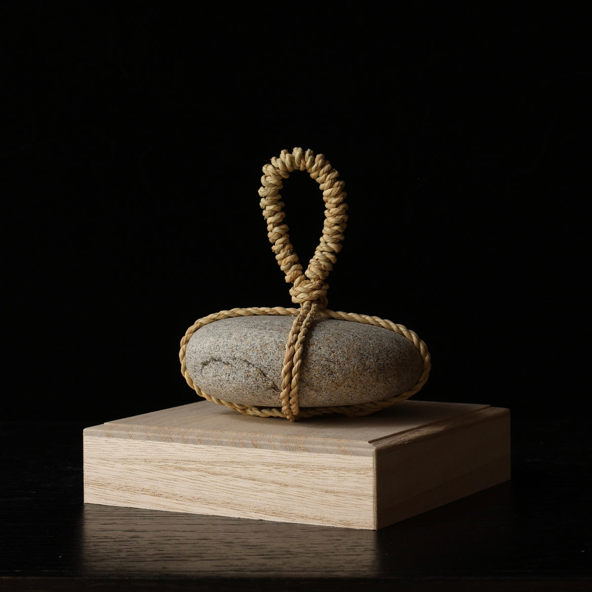 Sekimori #21, stone and rice straw (wara) rope