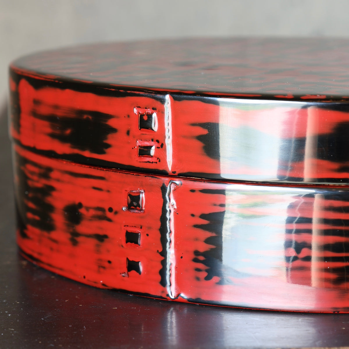 Oval box in Negoro-nuri urushi lacquer - Kiso Valley
