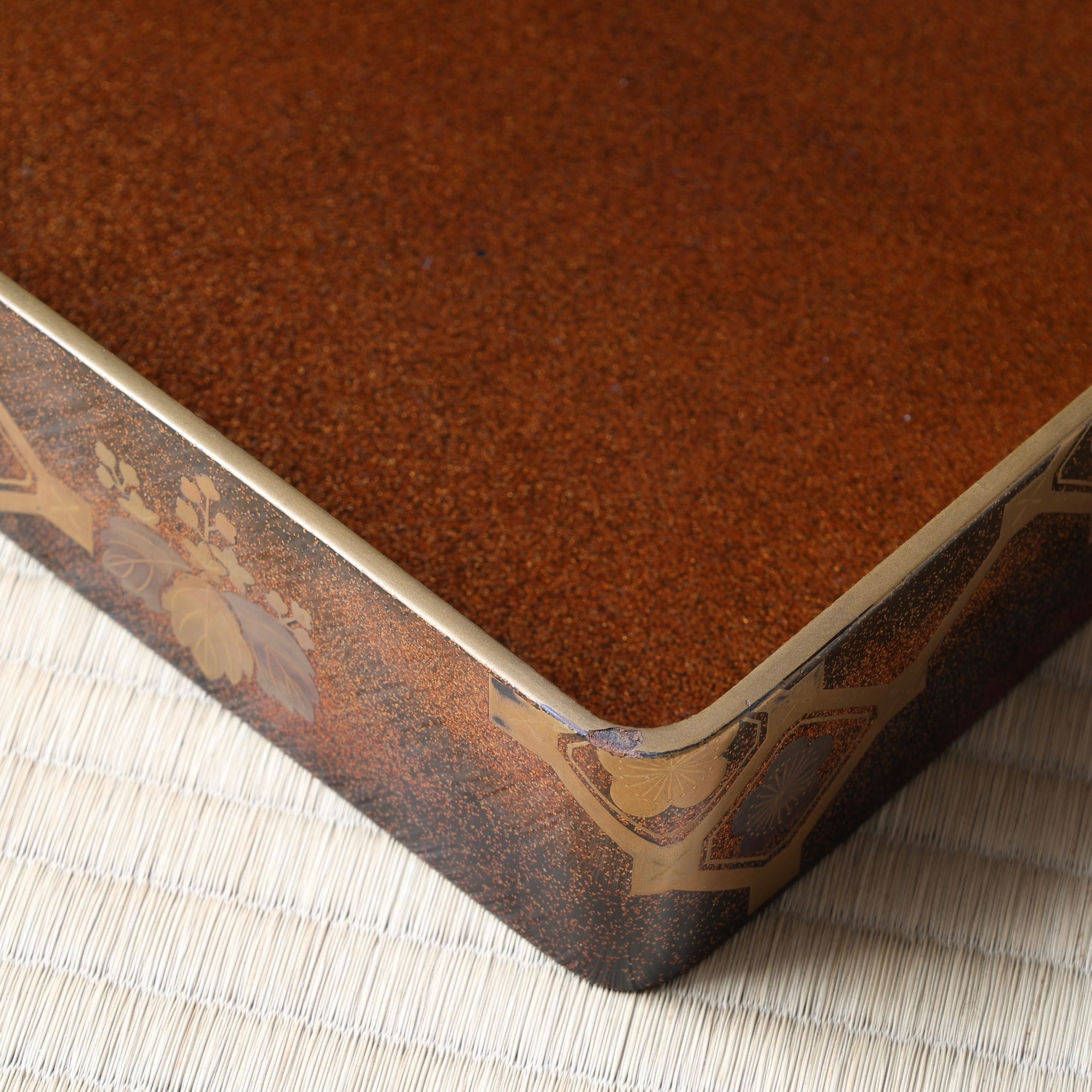 Tosa domain suzuribako (Japanese writing box) in urushi lacquer and gold, kikkō ume (hexagon and plum tree) and kamon (family emblems) decoration