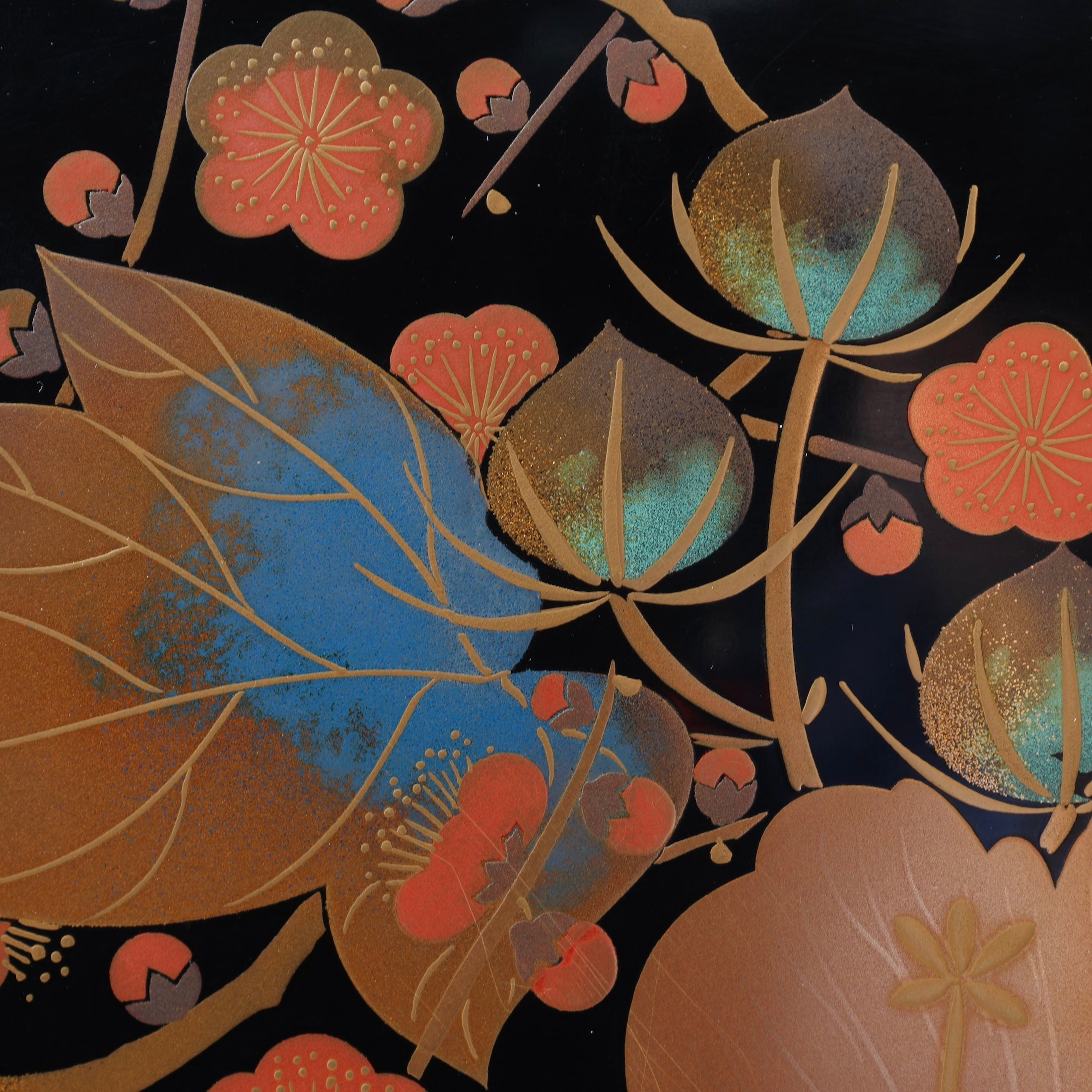 Suzuribako (Japanese writing box) in lacquer and gold, kōbai fuyō (red plum and hibiscus) decoration by Ichiryō Sakurai