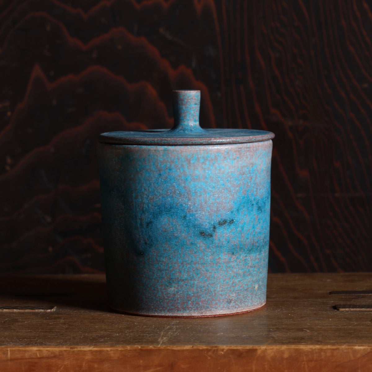 Pot à couvercle en céramique et glaçure cuivre de l'atelier Tokinoha