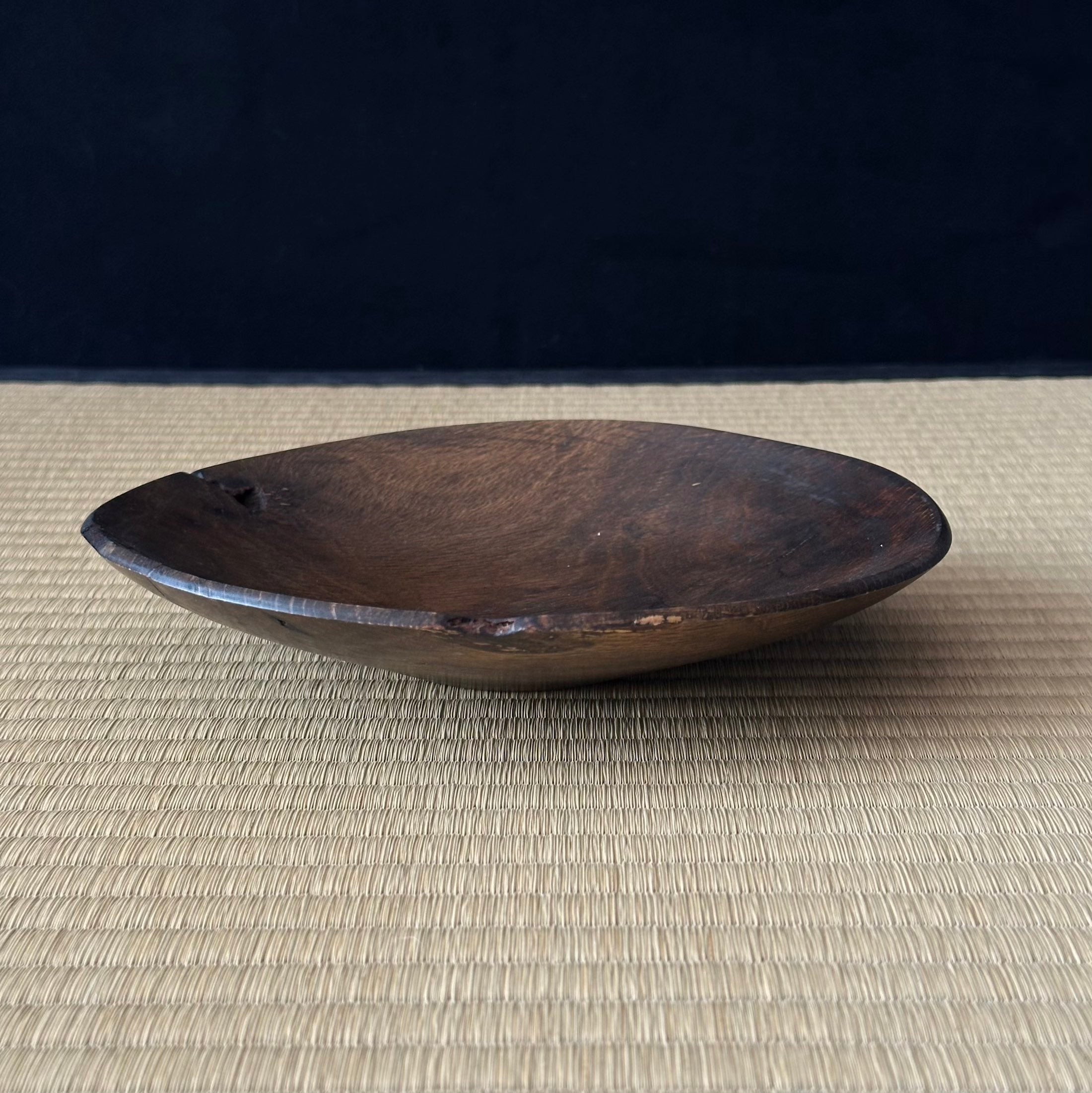 Coupelle en nara (chêne japonais) de Masahito Ikeda