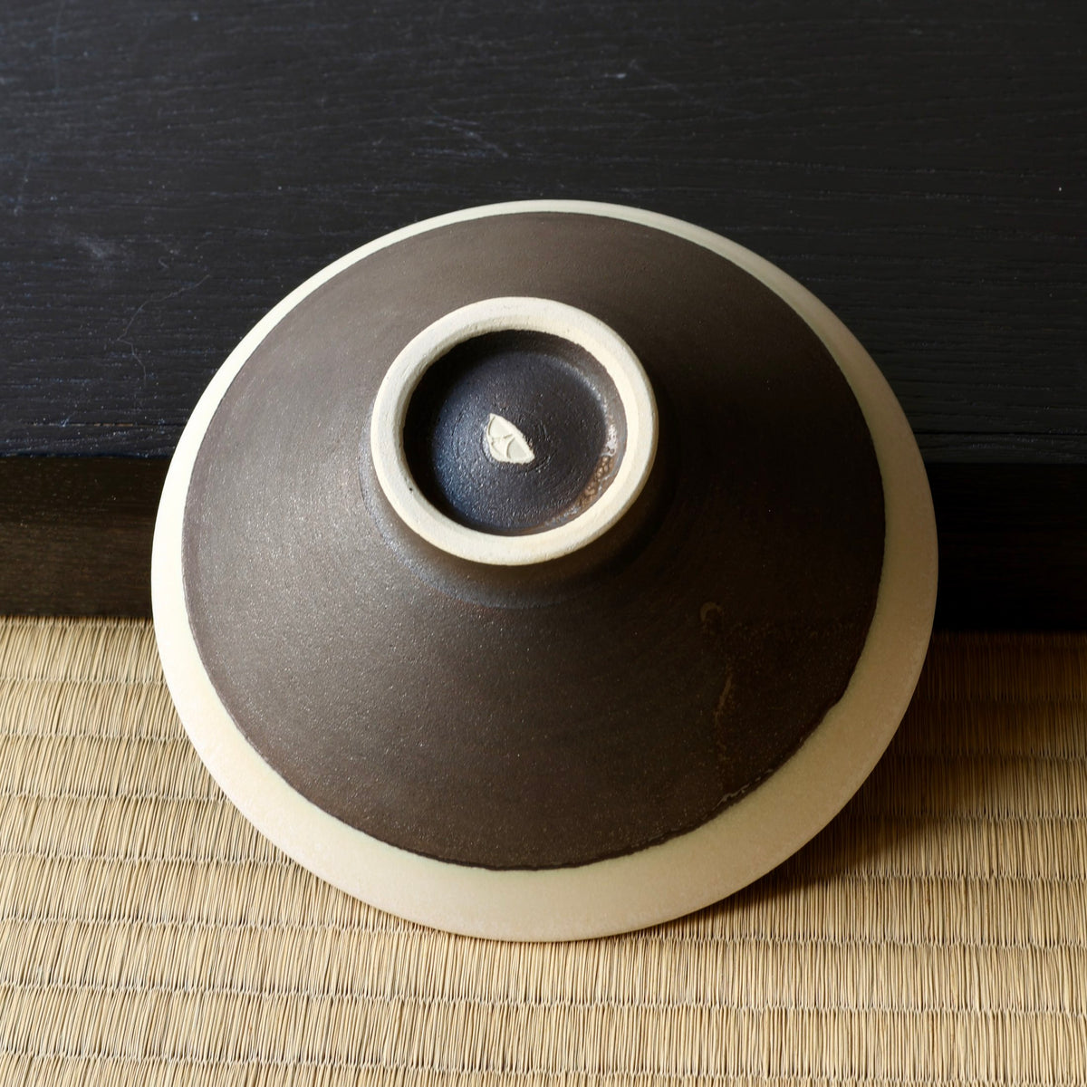 Bol en céramique manganèse de l’atelier Tokinoha