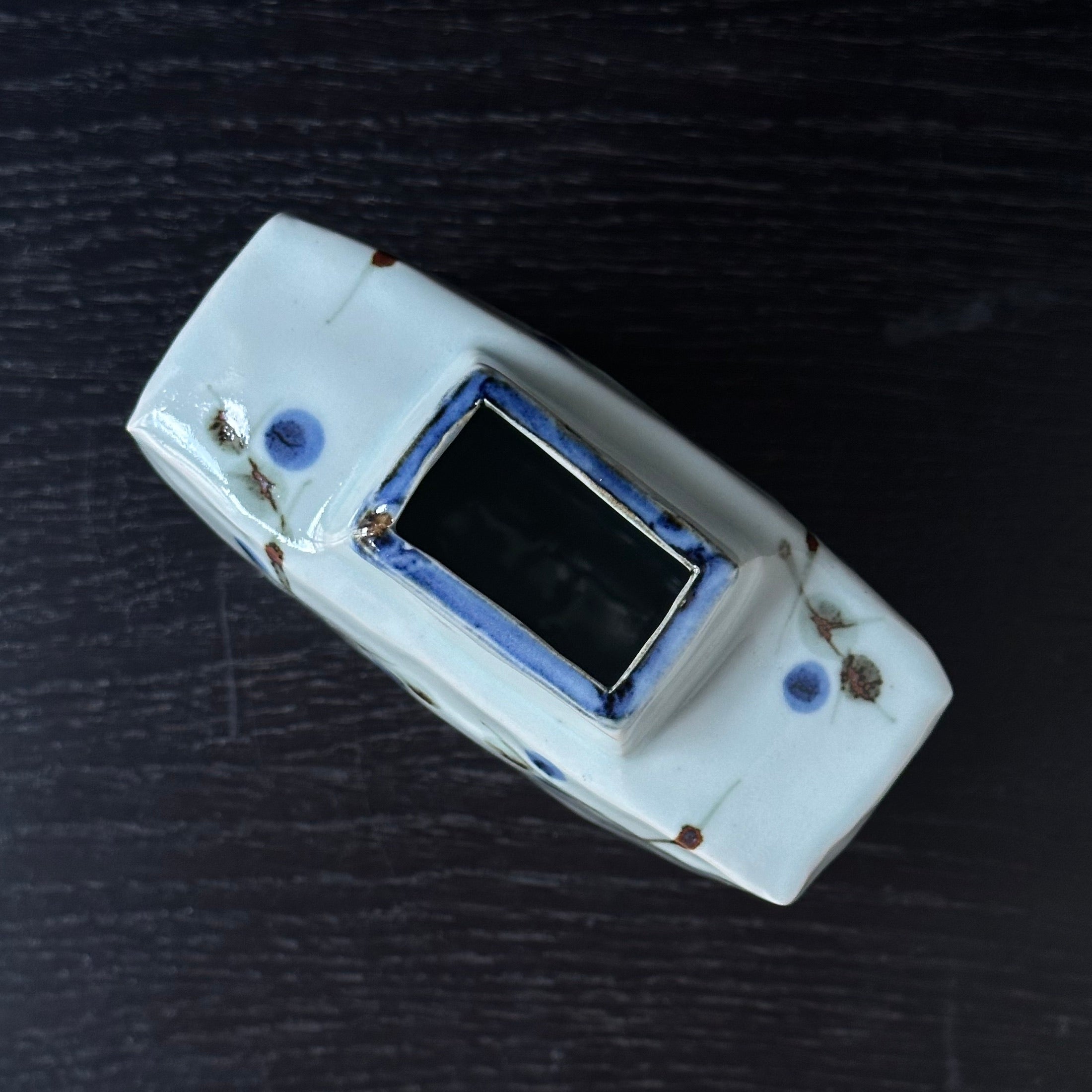 Heihen tsubo (vase) in Japanese ceramic by Kato Takuo, Living National Treasure