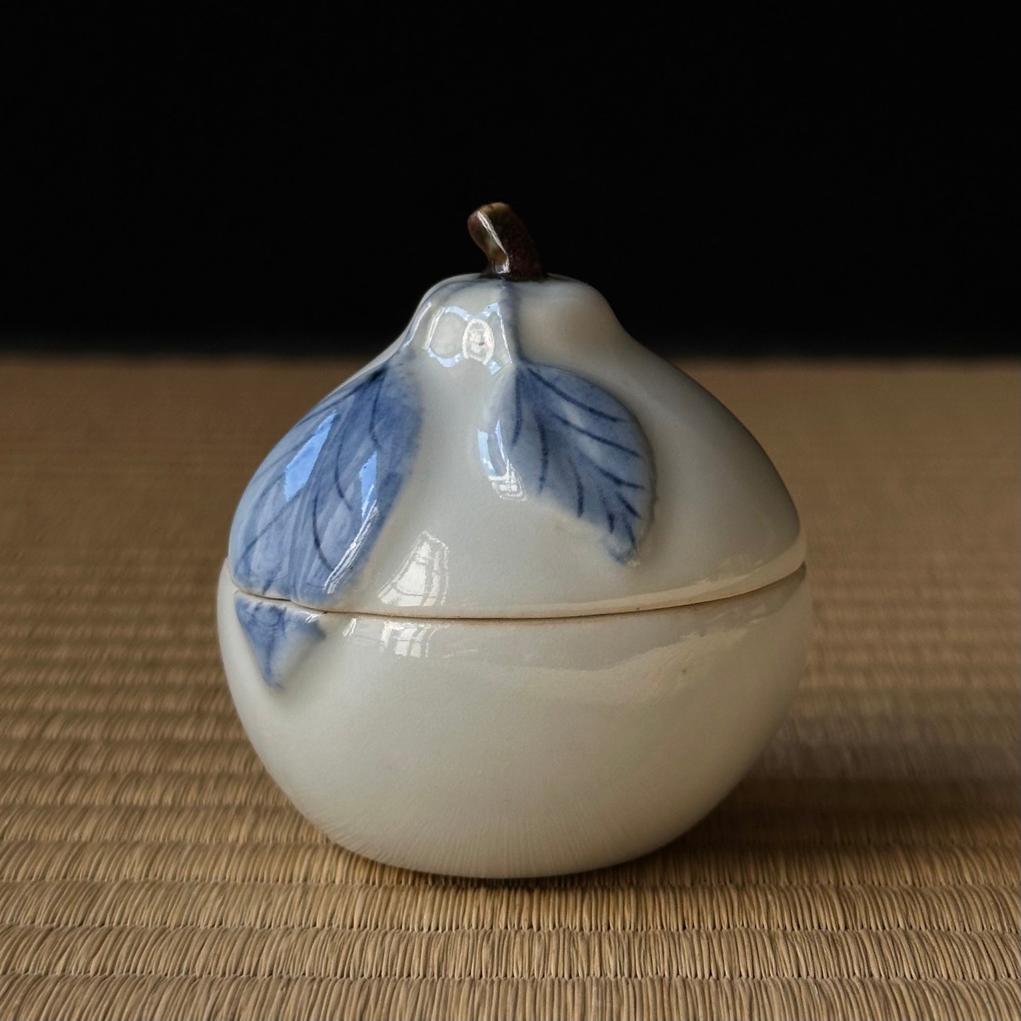Kōgō en porcelaine blanche coréenne de Sang-ho Shin