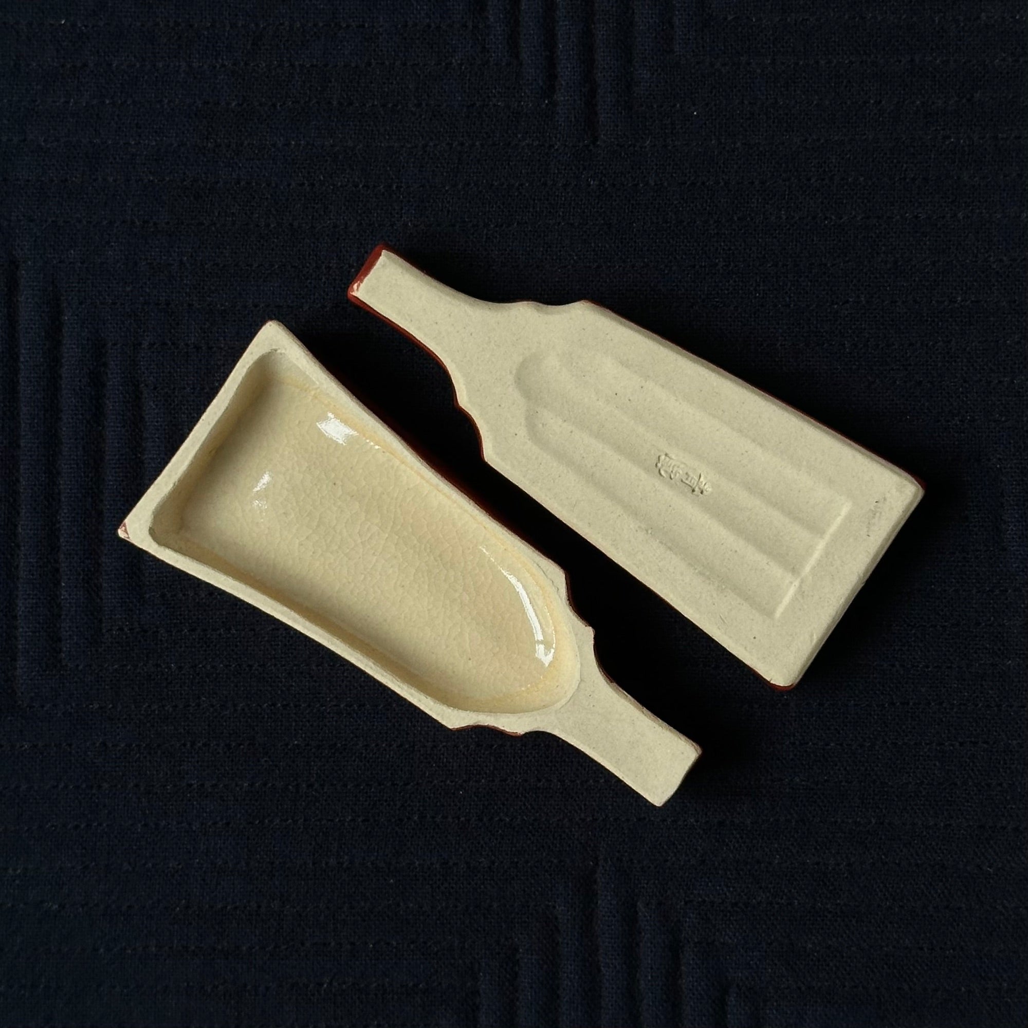 Kutani ceramic kogo with kōhaku bai (red and white plum trees) decoration by Tachikichi and Japanese nerikō (incense balls)