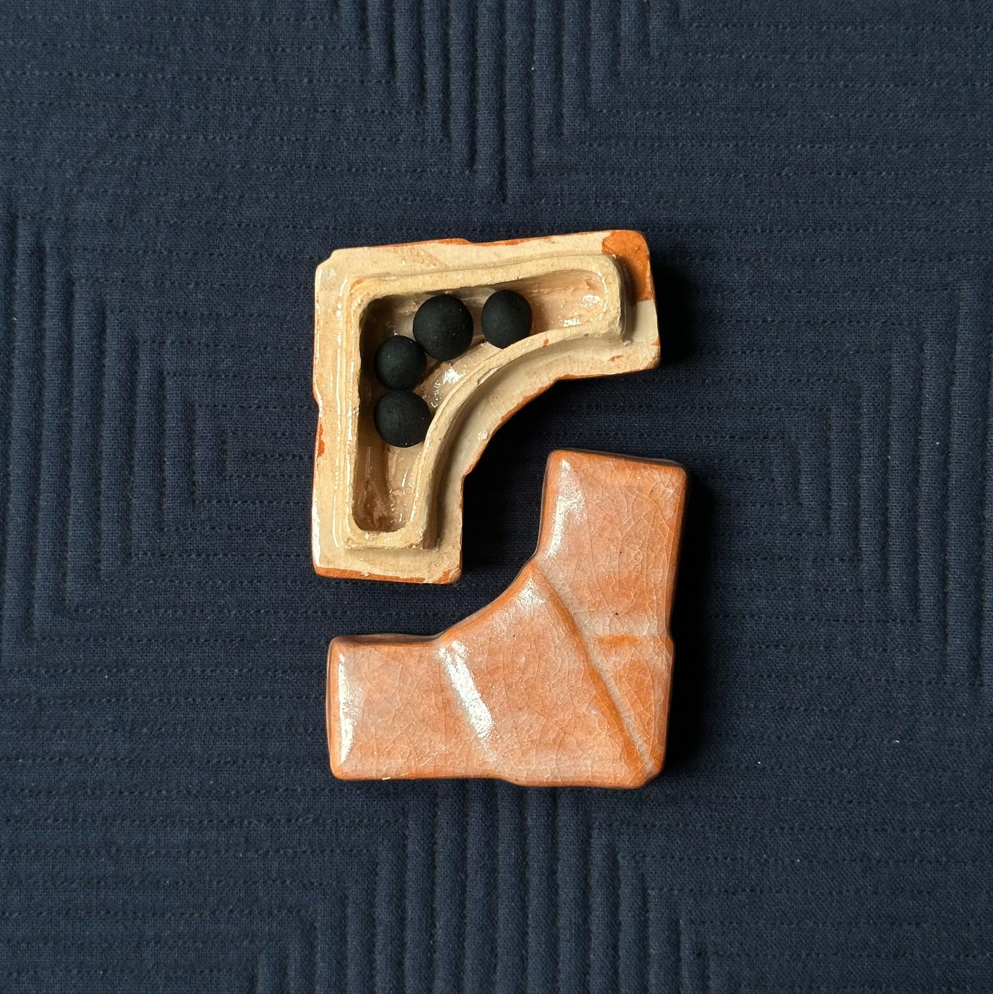 Kōgō ceramic kōgō by Meidō Gotō and Japanese nerikō (incense balls)