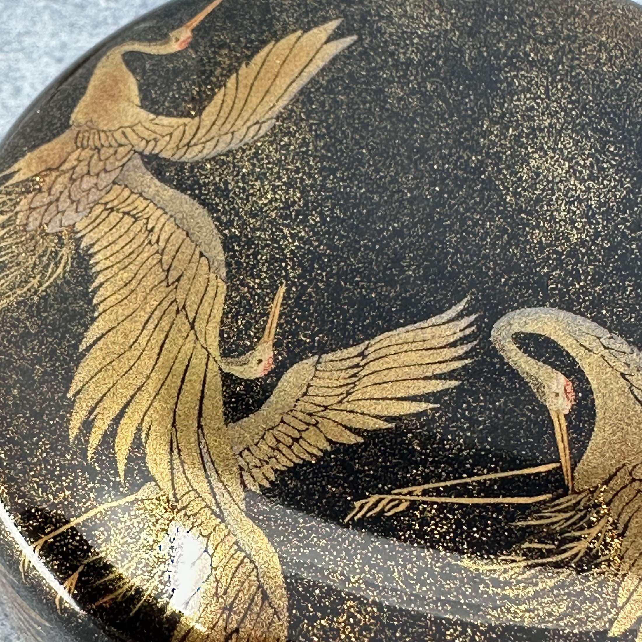 Natsume (Japanese tea caddy) in lacquer and gold, decorated with senbazuru (thousand cranes) by Hamada Seihō