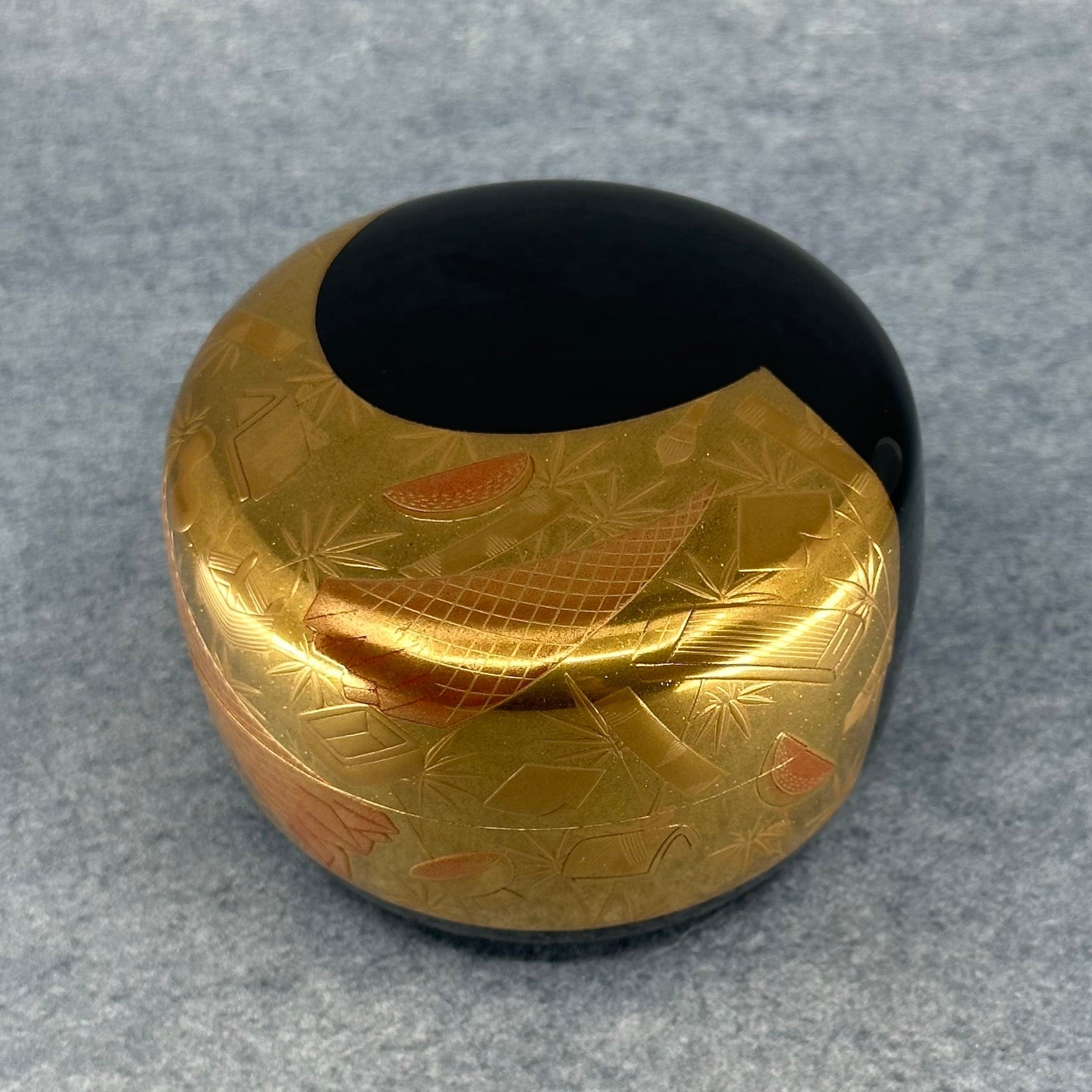 Natsume (boîte à thé japonaise) laque et or, décor Tanabata (fête des étoiles) de Jōtarō Gōtō