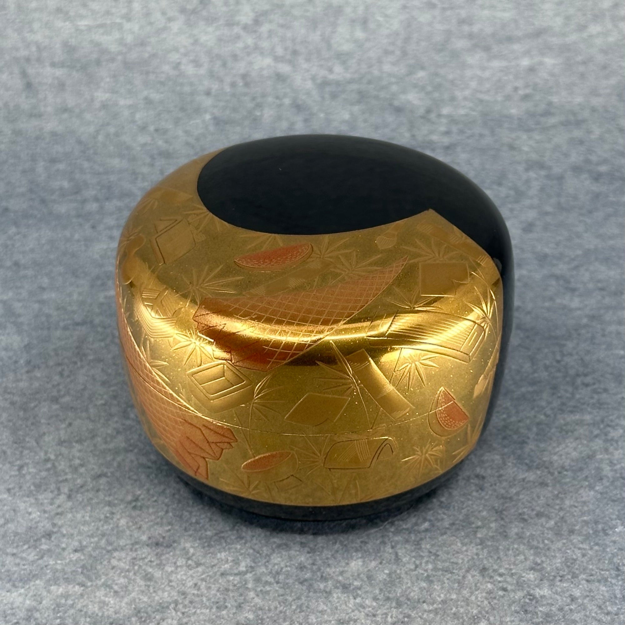 Natsume (boîte à thé japonaise) laque et or, décor Tanabata (fête des étoiles) de Jōtarō Gōtō