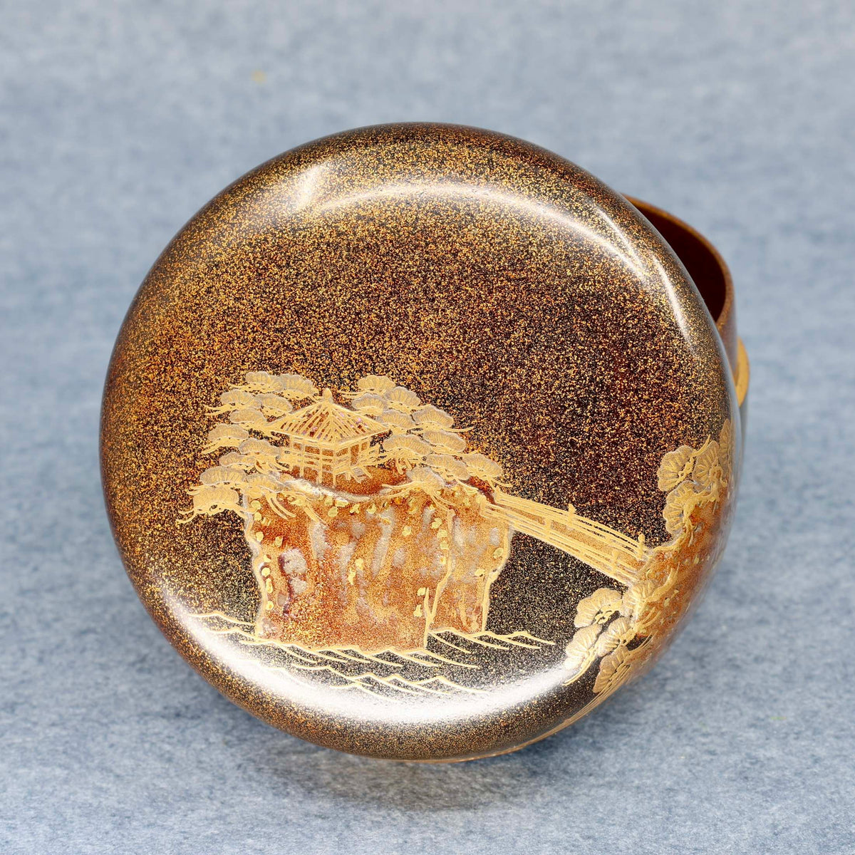 Natsume (Japanese tea caddy) lacquered and gilded, decorated with the Godai-dō at Matsushima by Kōshitsu Katō