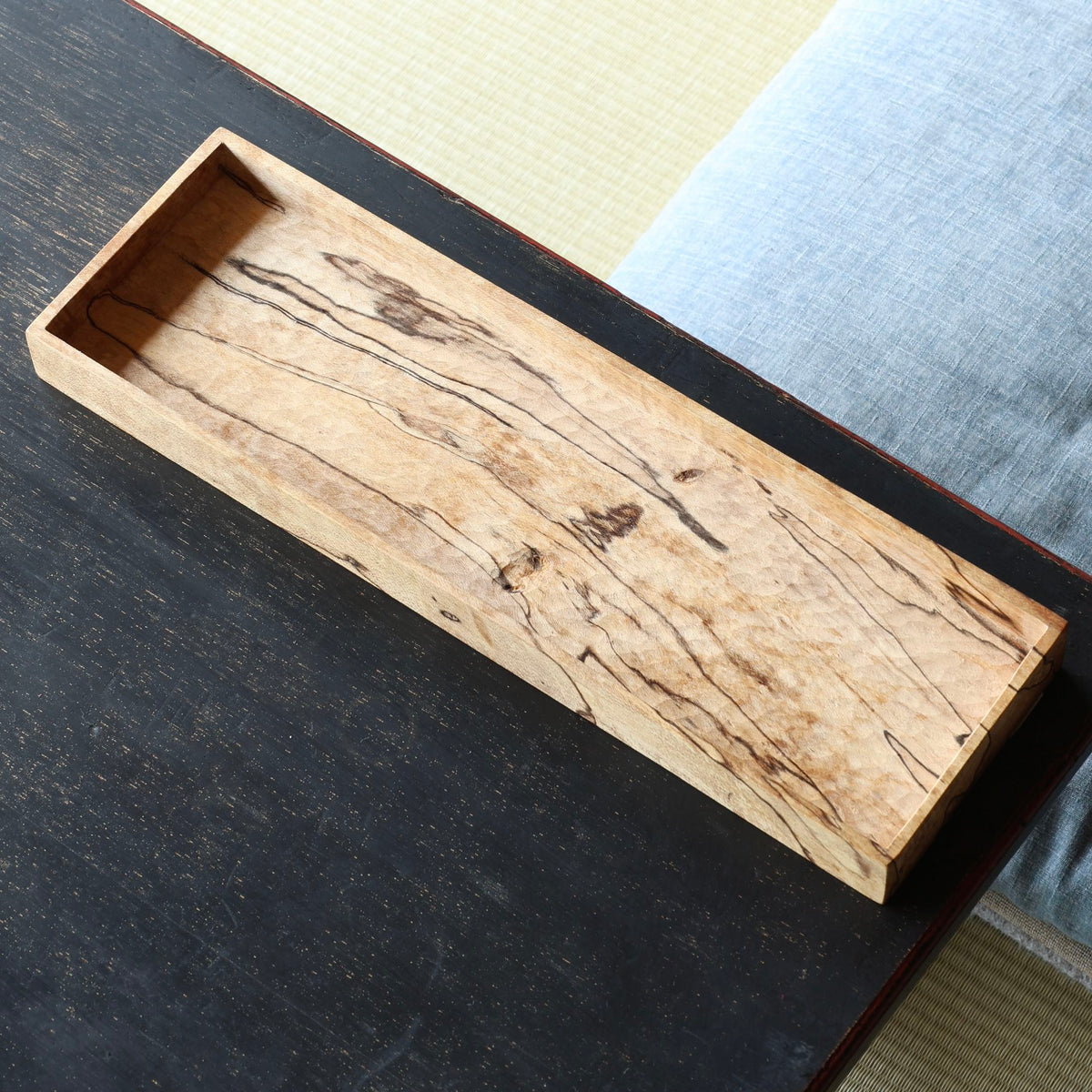 Spalted Japanese chestnut tray by Masahito Ikeda