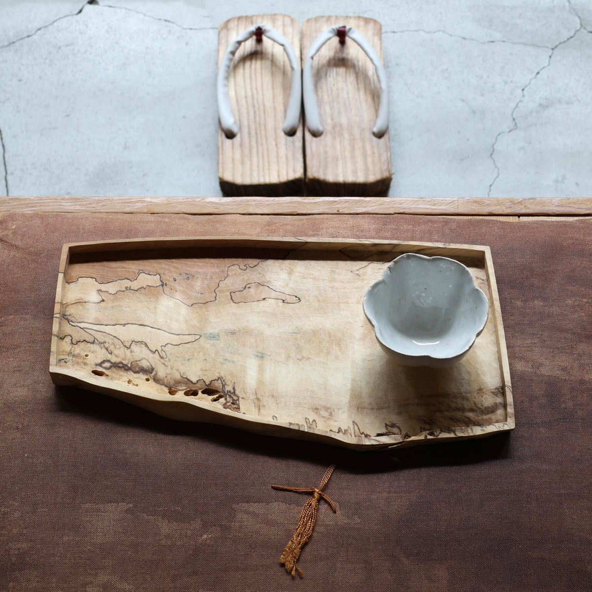 Spalted Japanese chestnut (tochi) tray by Masahito Ikeda