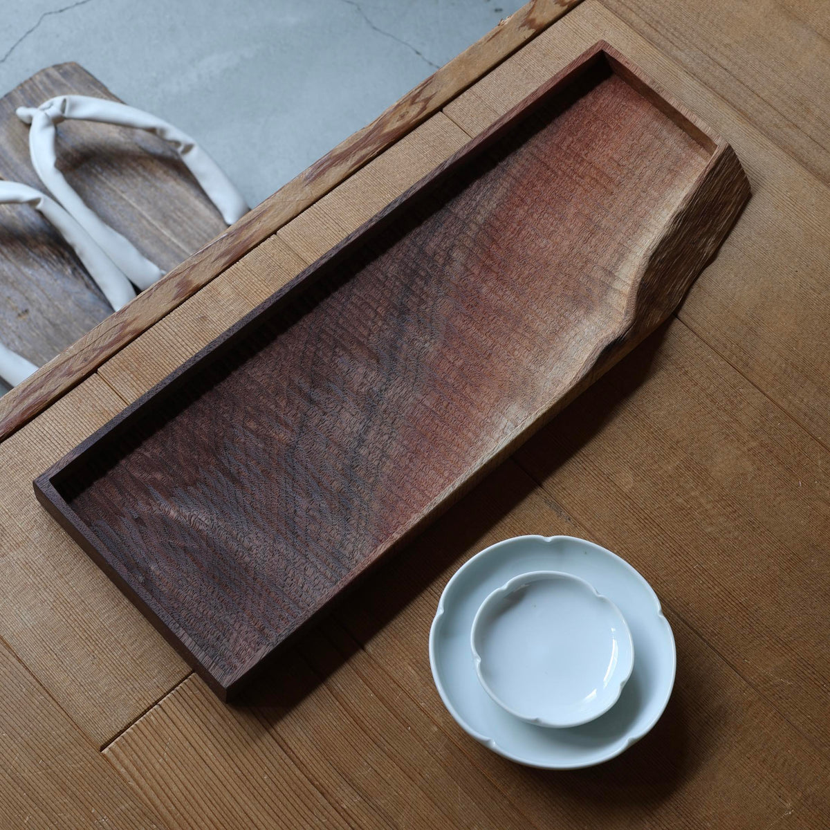 Wōrunatto (rainbow walnut) tray by Masahito Ikeda