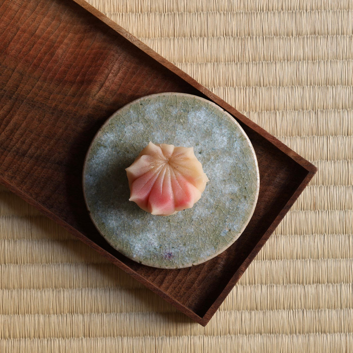 Wōrunatto (rainbow walnut) tray by Masahito Ikeda