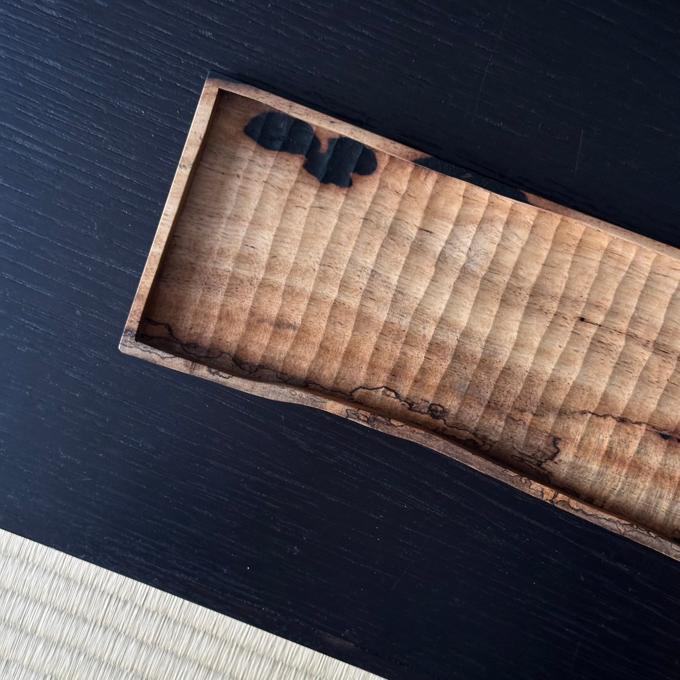 Plateau en kurogaki (kaki noir) de Masahito Ikeda