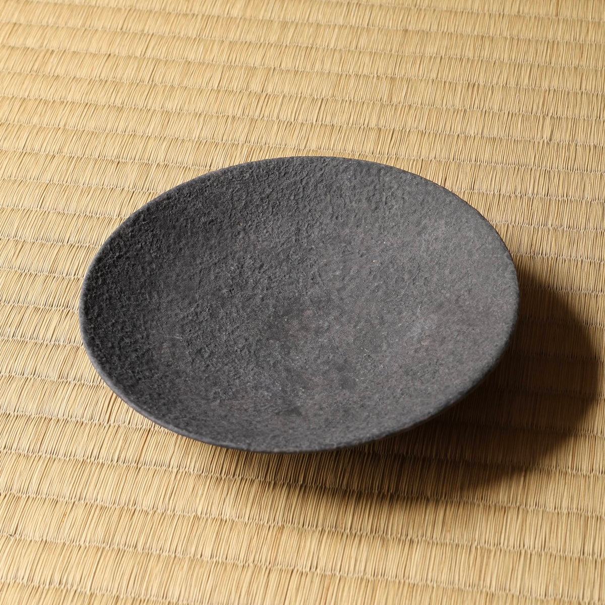 Assiette kozara Kurogane de Shu Hirai
