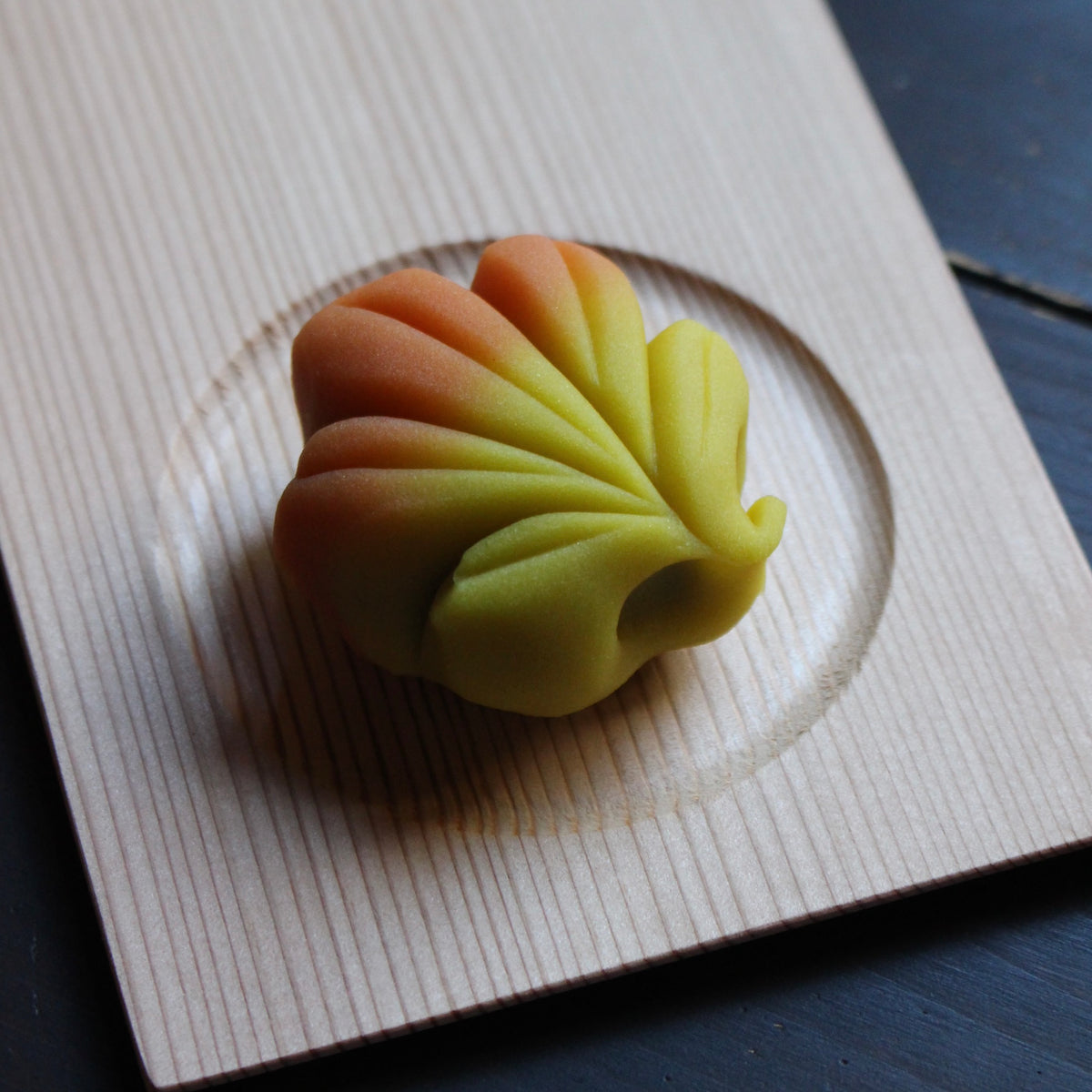 Sugi (Japanese cedar) tray by Taichi Kondō