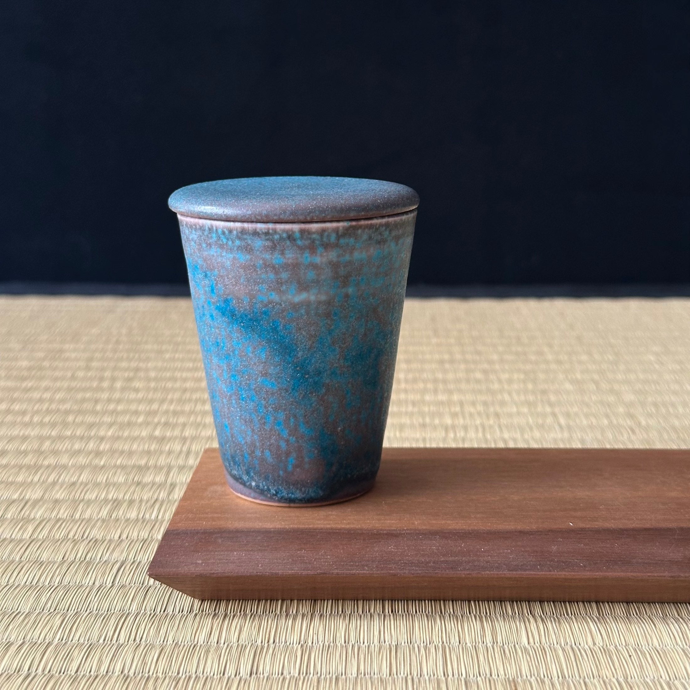 Petit bol chawanmushi en céramique et glaçure cuivre de l'atelier Tokinoha