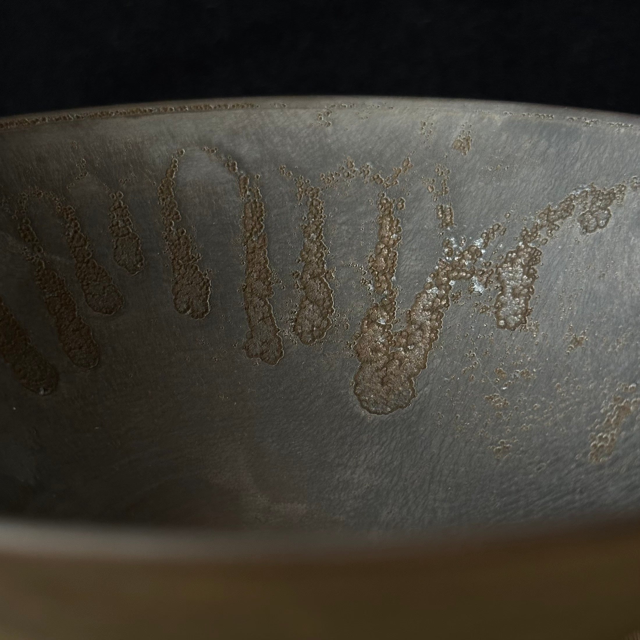 Petit bol en céramique manganèse de l’atelier Tokinoha