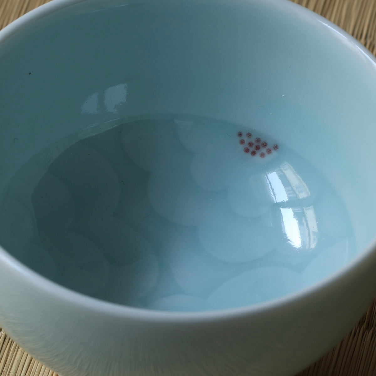 Petite tasse à thé en céladon de Byungseok Shin