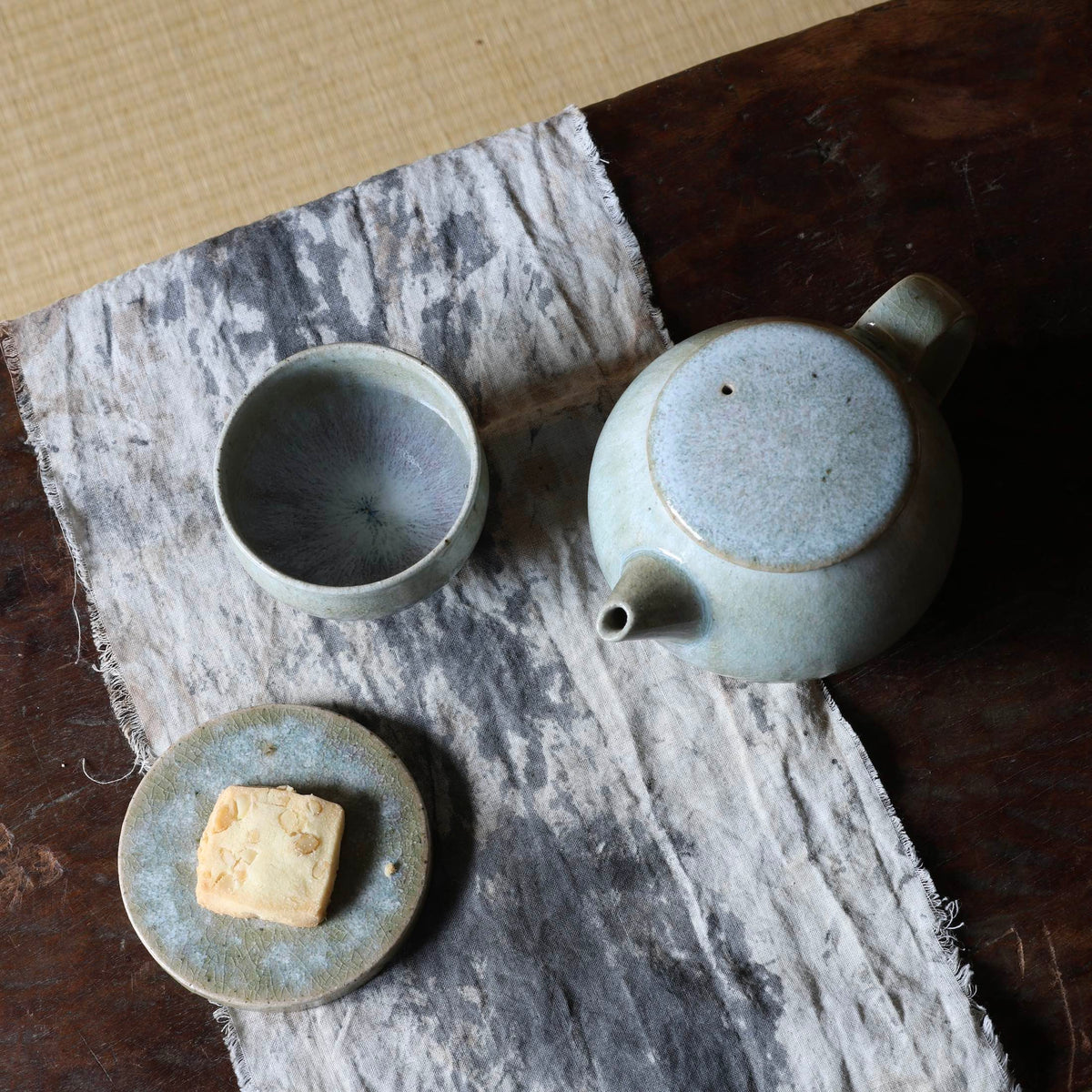 Tasse à glaçure de cendre de l’atelier Tokinoha