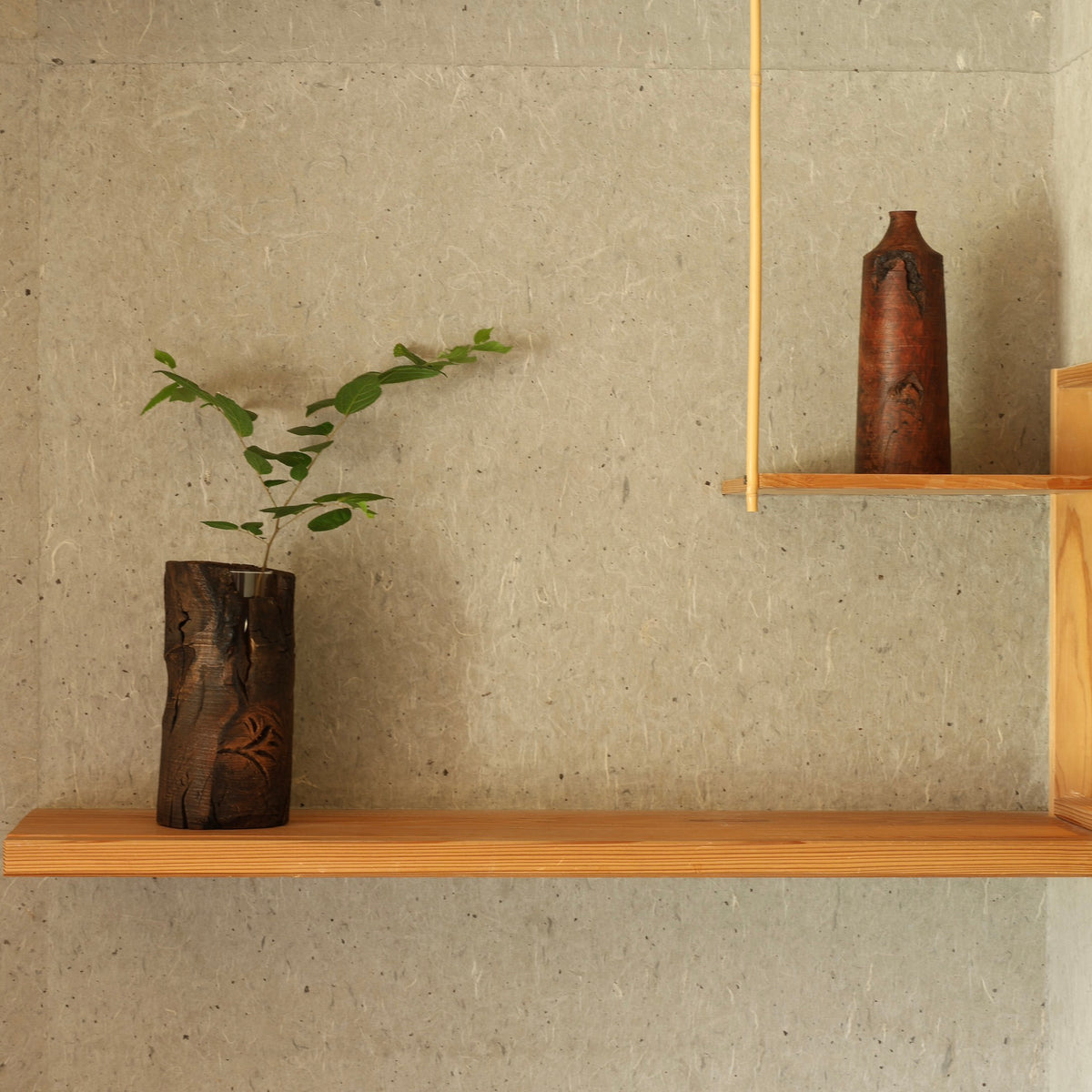 Wōrunatto (walnut) vase by Masahito Ikeda