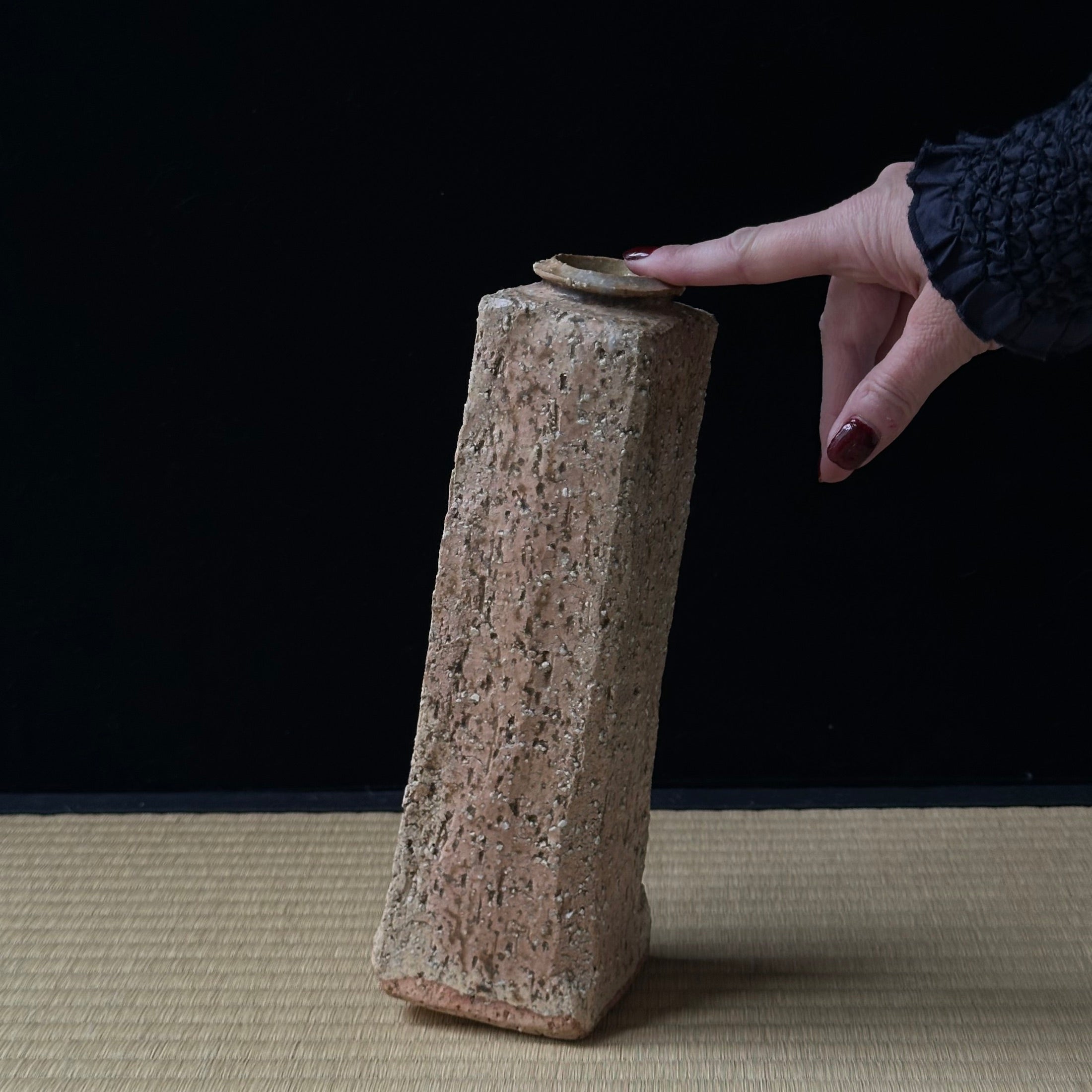 Vase shihō hanaire en céramique Hagi yaki de Tobei Tahara