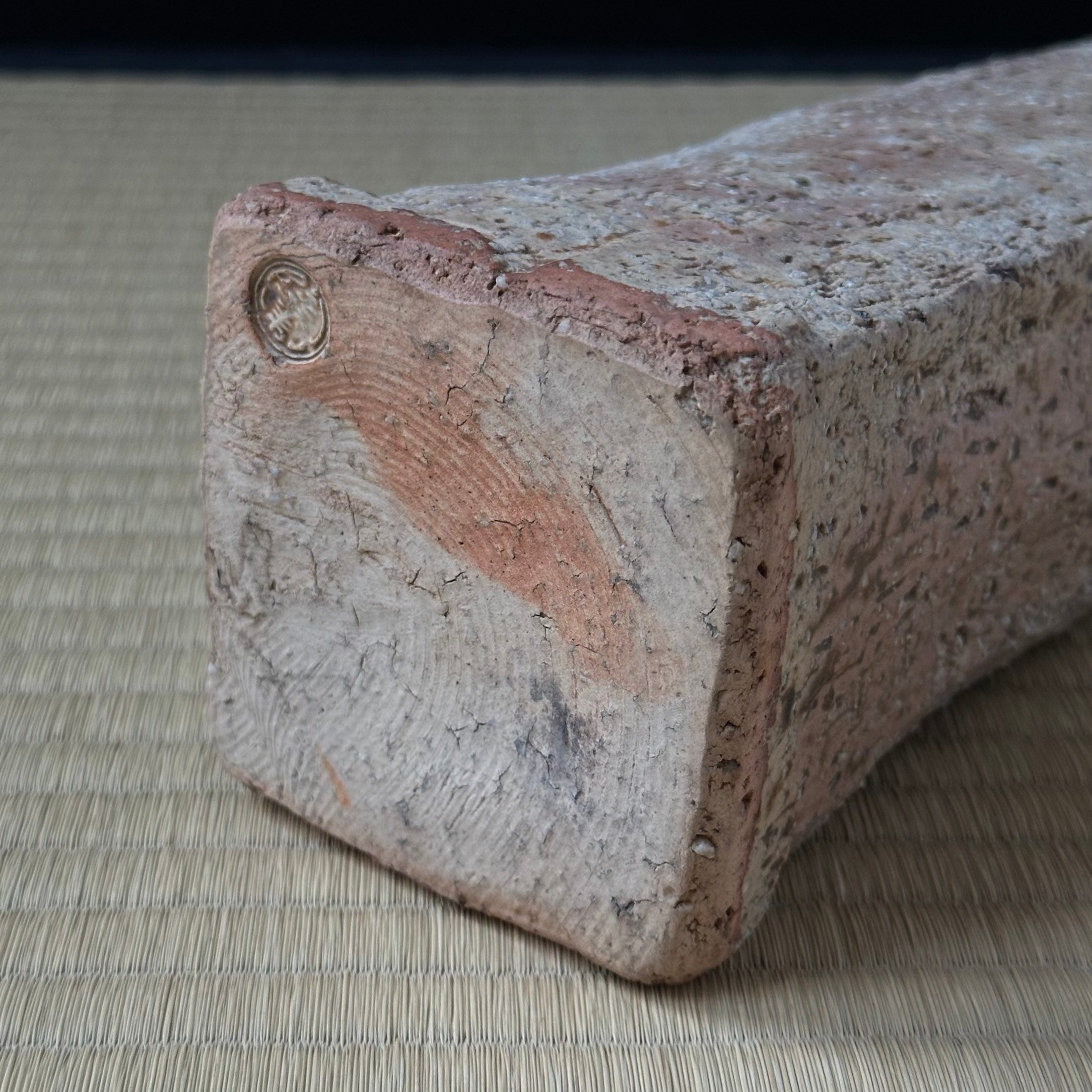 Hagi yaki ceramic shihō hanaire vase by Tobei Tahara
