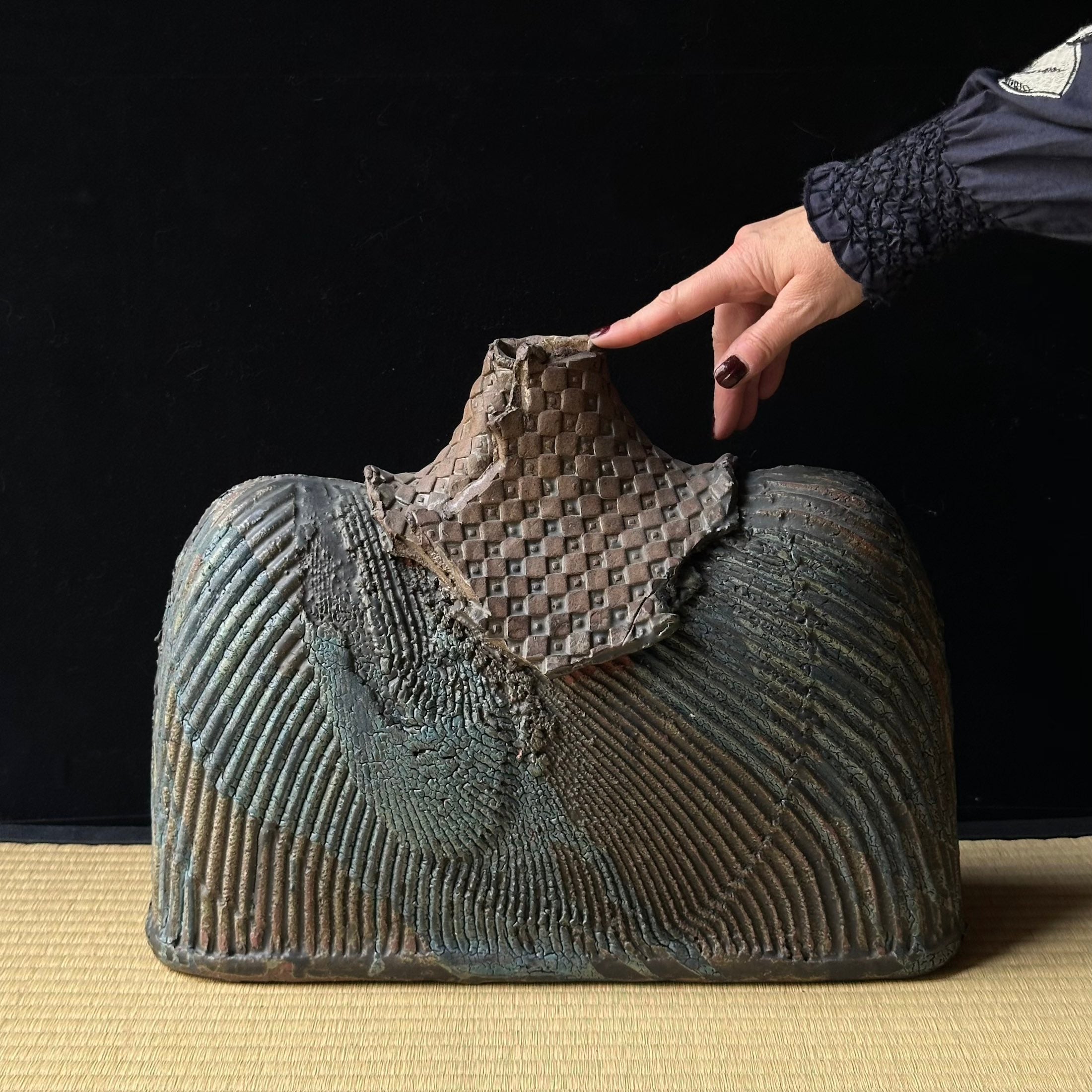 Large ceramic henko vase by Kinpei Nakamura
