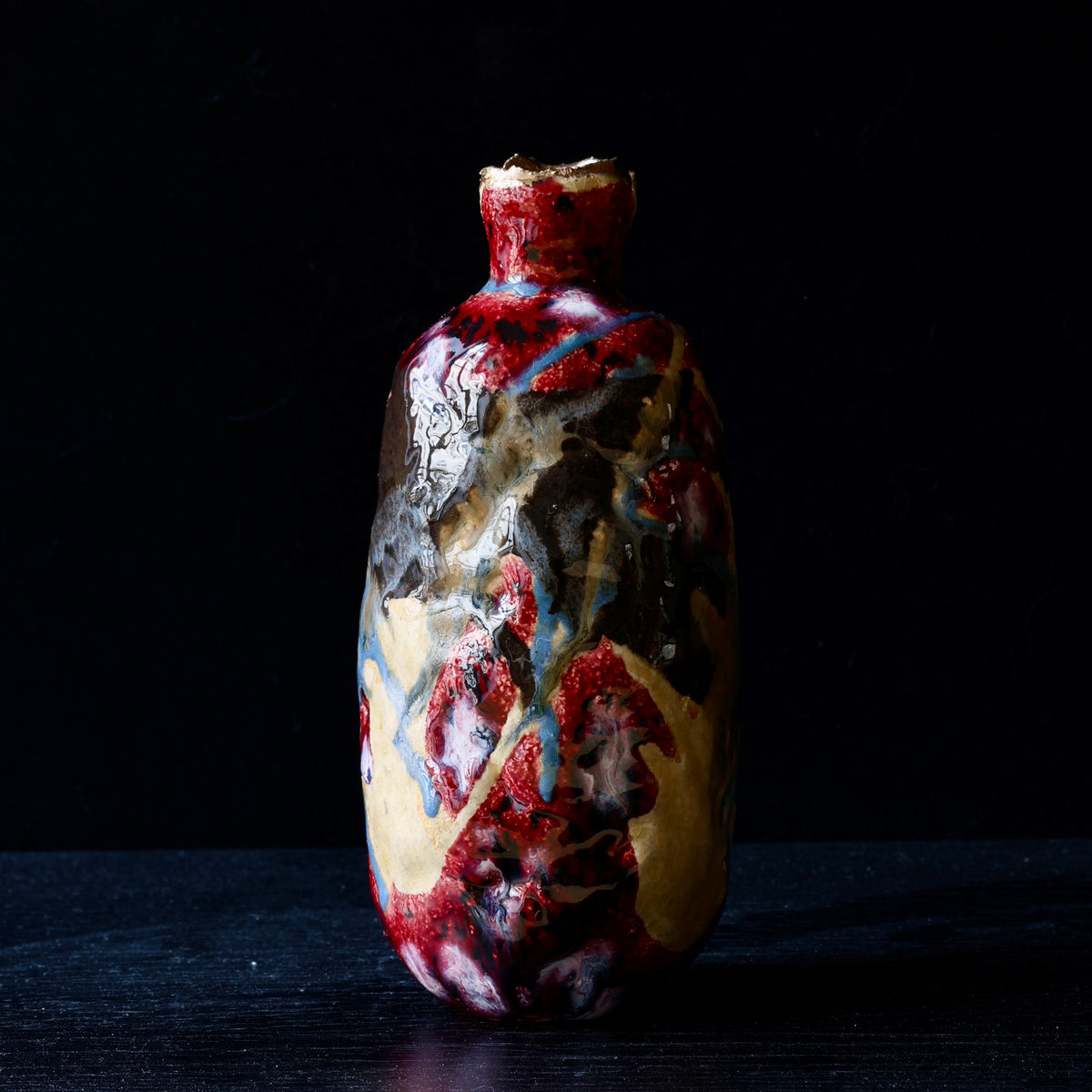 Tokkuri en céramique shikiyū de Gen Kōzuru