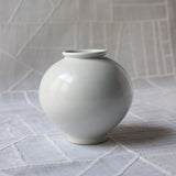 Petite Jarre de Lune (Moon Jar), Vase Coréen en Céramique Blanche