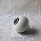 Petite Jarre de Lune (Moon Jar), Vase Coréen en Céramique Blanche