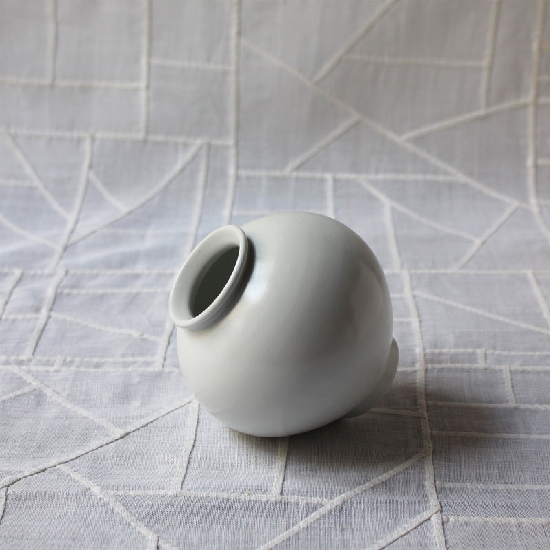 Petite Jarre de Lune (Moon Jar), Vase Coréen en Céramique Blanche