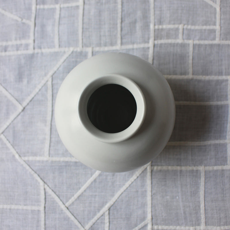 Petite Jarre de Lune (Moon Jar), Vase Coréen en Céramique Blanche