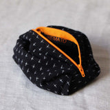 “ITO”, PETITE POCHETTE À TRÉSORS, TEXTILE KIMONO JAPONAIS VINTAGE INDIGO